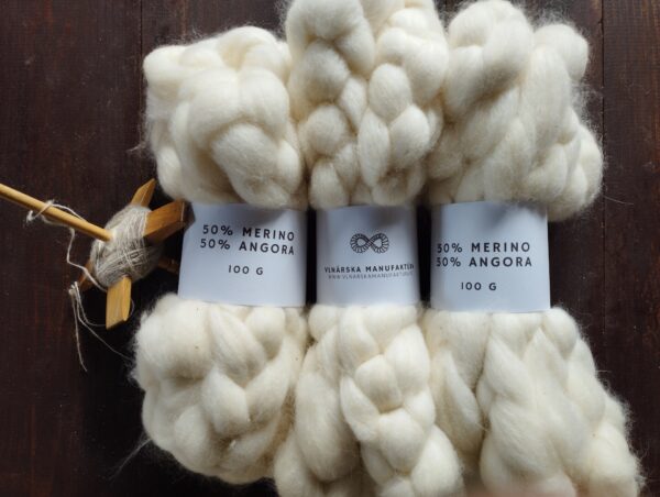 Česanec 50% MERINO, 50% ANGORA (BIELY)