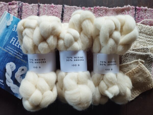 Česanec 70% MERINO, 30% ANGORA (BIELY)